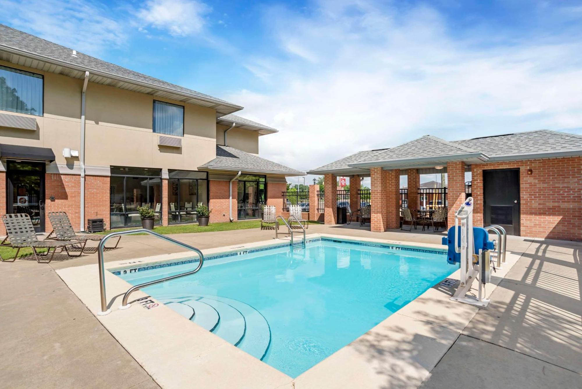 Best Western Plus Two Rivers Hotel & Suites Demopolis Εξωτερικό φωτογραφία
