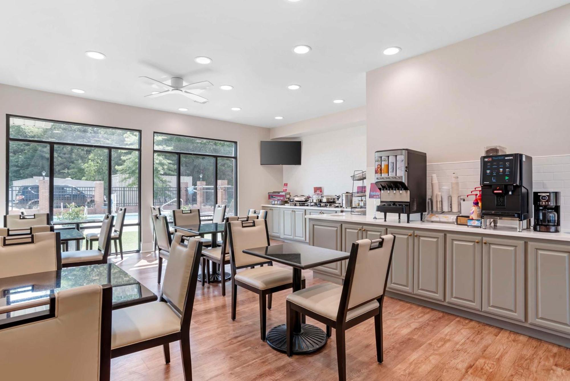 Best Western Plus Two Rivers Hotel & Suites Demopolis Εξωτερικό φωτογραφία