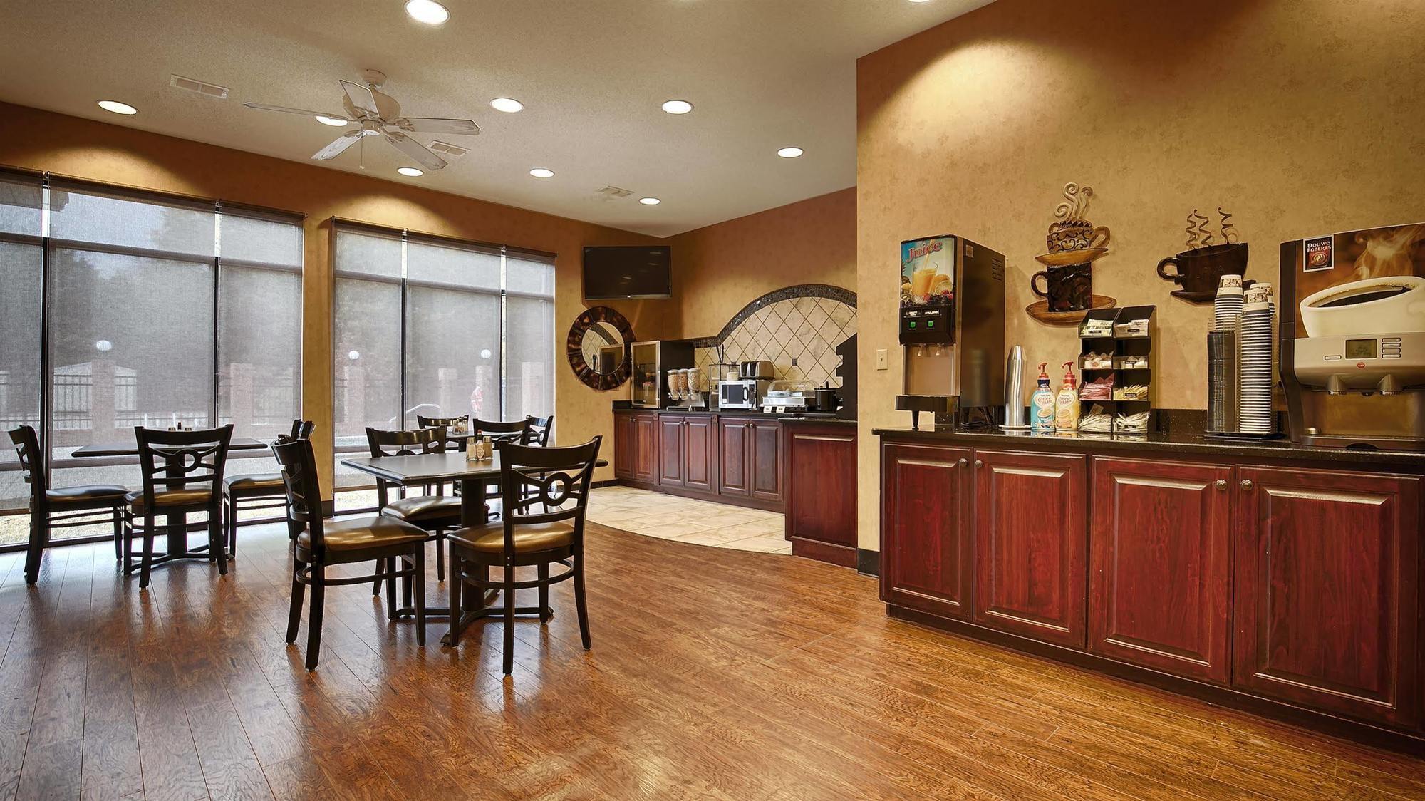 Best Western Plus Two Rivers Hotel & Suites Demopolis Εξωτερικό φωτογραφία